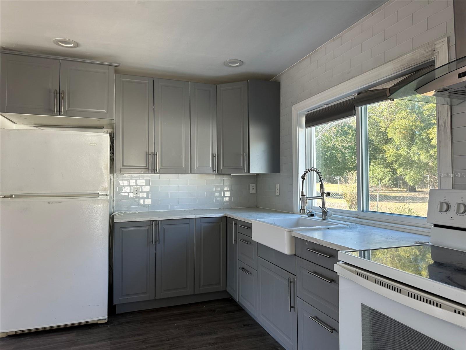 2443 E JERSEY AVE, ORLANDO, FL, 32806