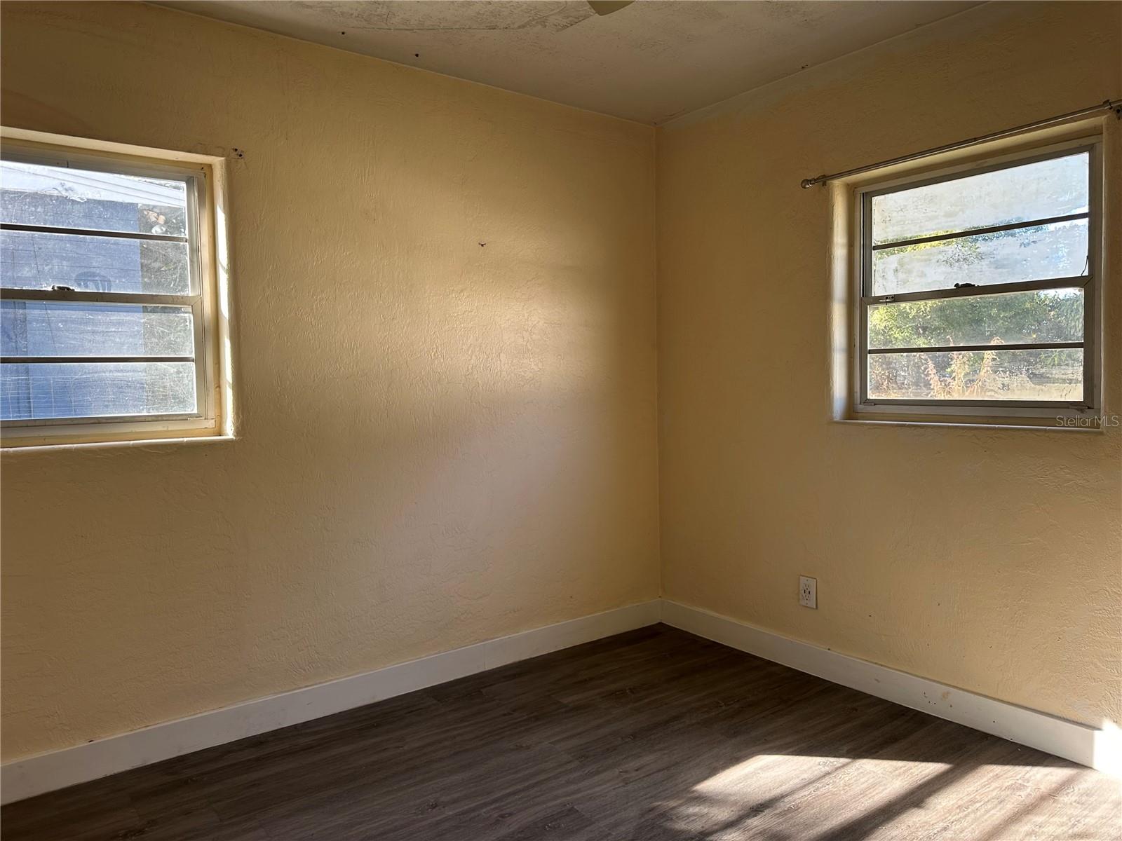 2443 E JERSEY AVE, ORLANDO, FL, 32806