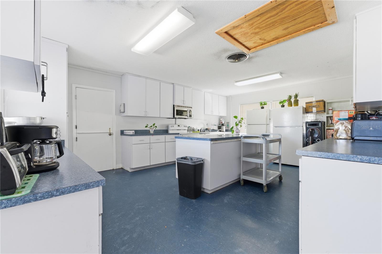 6104 POLK AVE NW, LAKELAND, FL, 33810