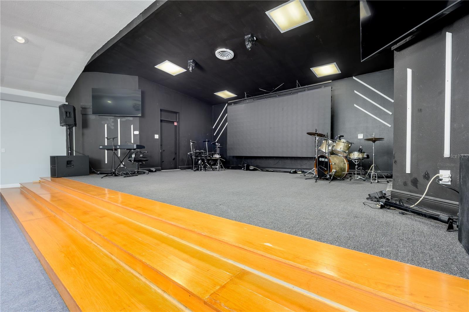 6104 POLK AVE NW, LAKELAND, FL, 33810