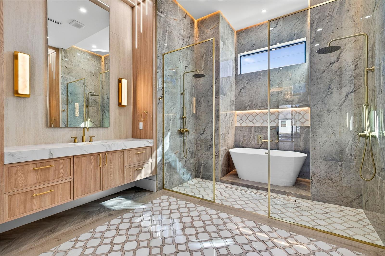 1825 NW 37TH AVE, CAPE CORAL, FL, 33993