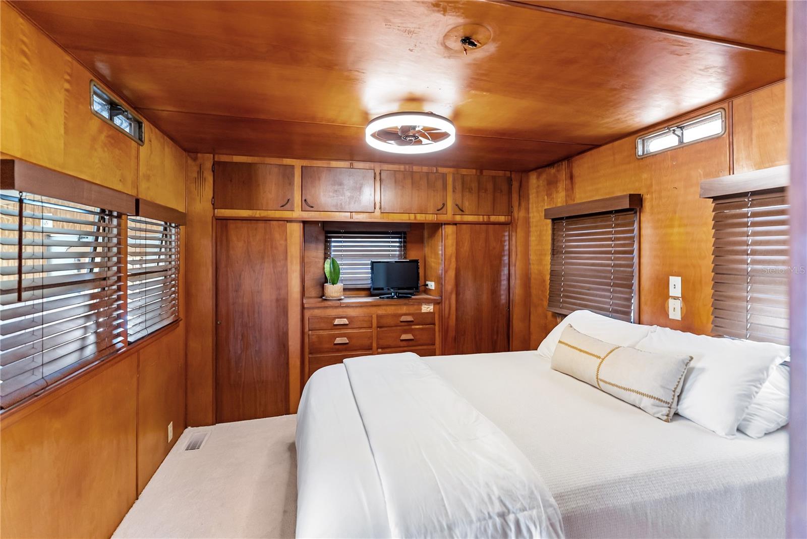 1100 UNIVERSITY PKWY, SARASOTA, FL, 34234