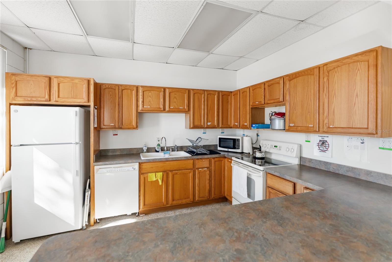 1100 UNIVERSITY PKWY, SARASOTA, FL, 34234