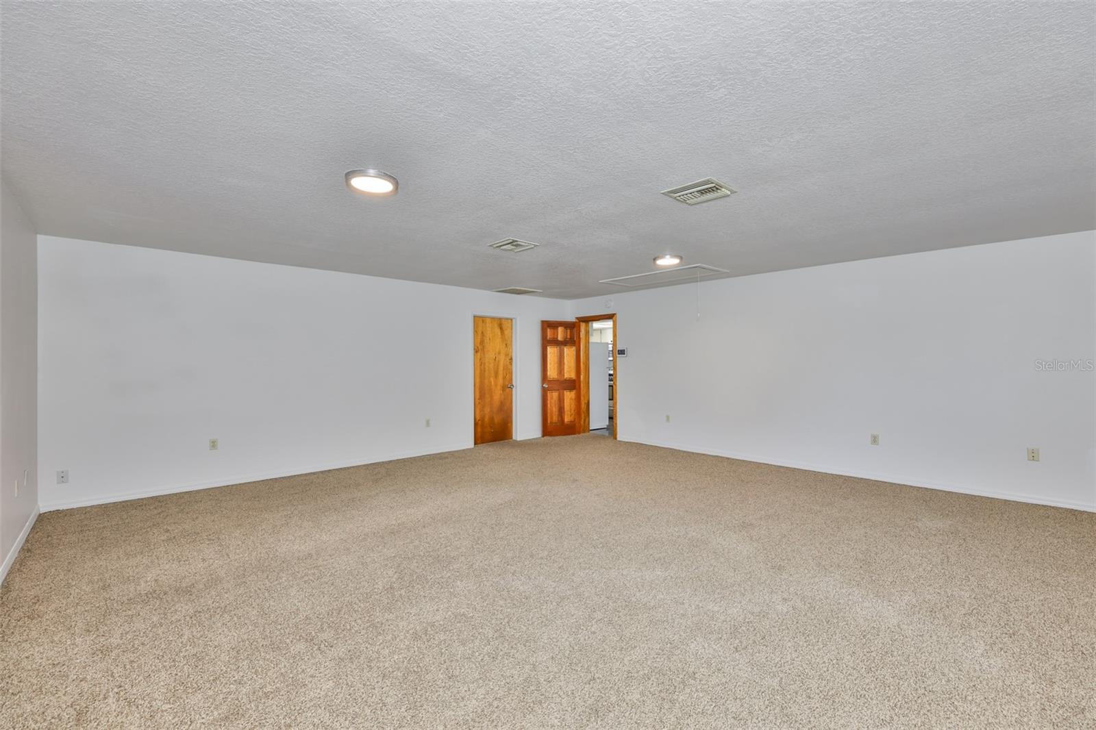 7201 E 21ST AVE, TAMPA, FL, 33619