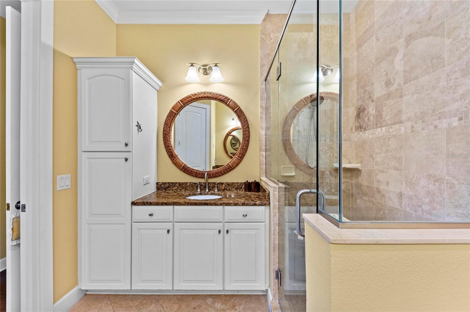 267 SAPPHIRE LAKE DR #202, BRADENTON, FL, 34209