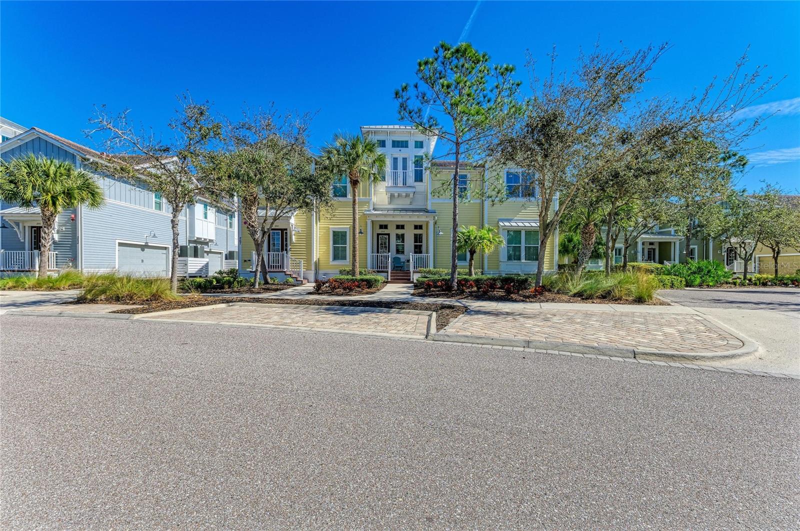 267 SAPPHIRE LAKE DR #202, BRADENTON, FL, 34209