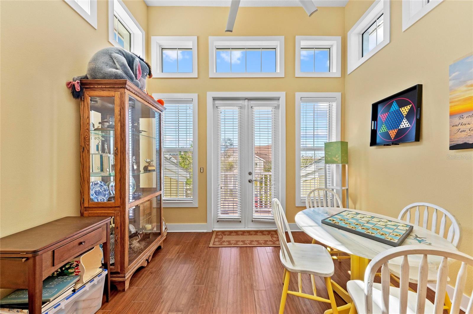 267 SAPPHIRE LAKE DR #202, BRADENTON, FL, 34209