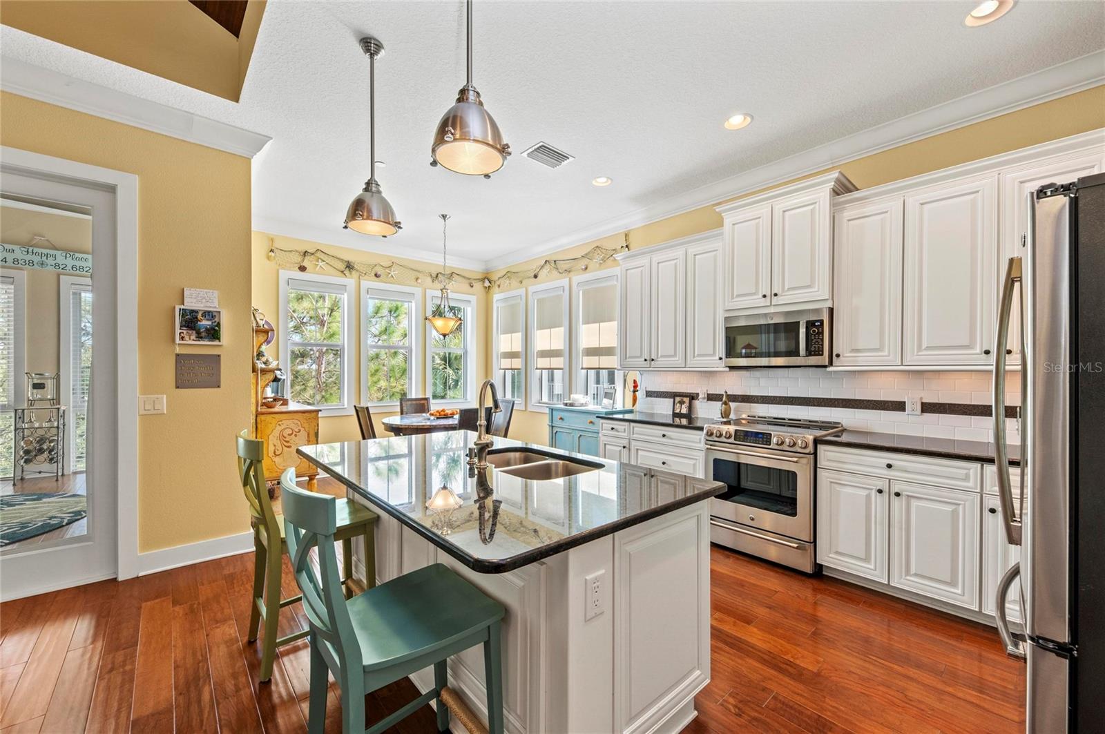 267 SAPPHIRE LAKE DR #202, BRADENTON, FL, 34209