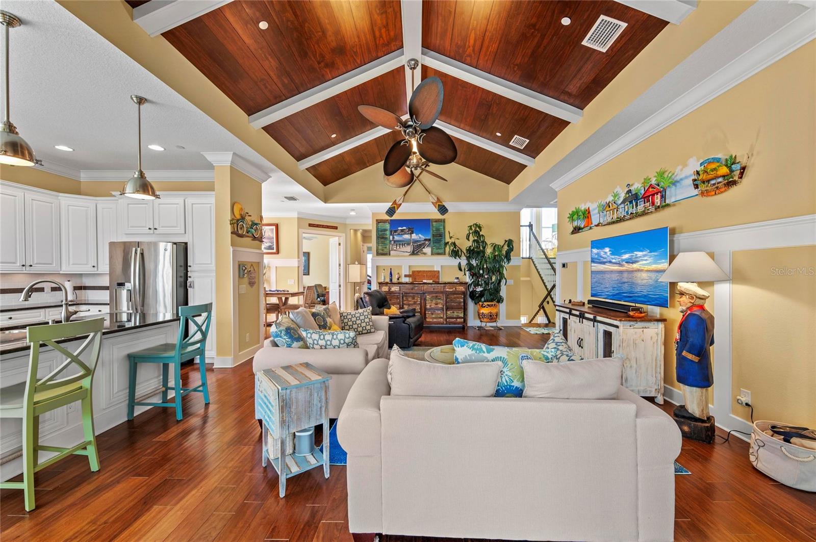 267 SAPPHIRE LAKE DR #202, BRADENTON, FL, 34209