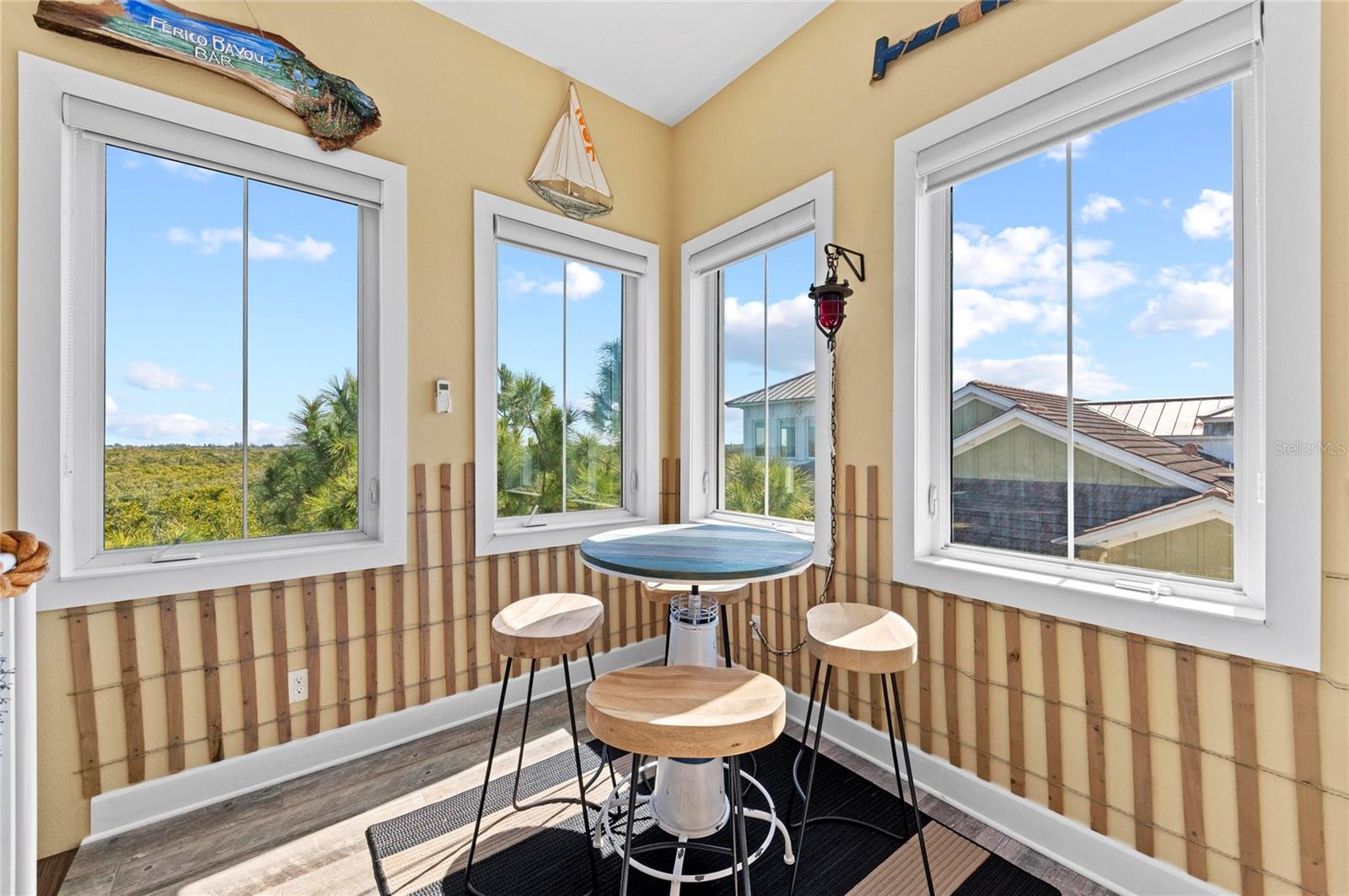 267 SAPPHIRE LAKE DR #202, BRADENTON, FL, 34209