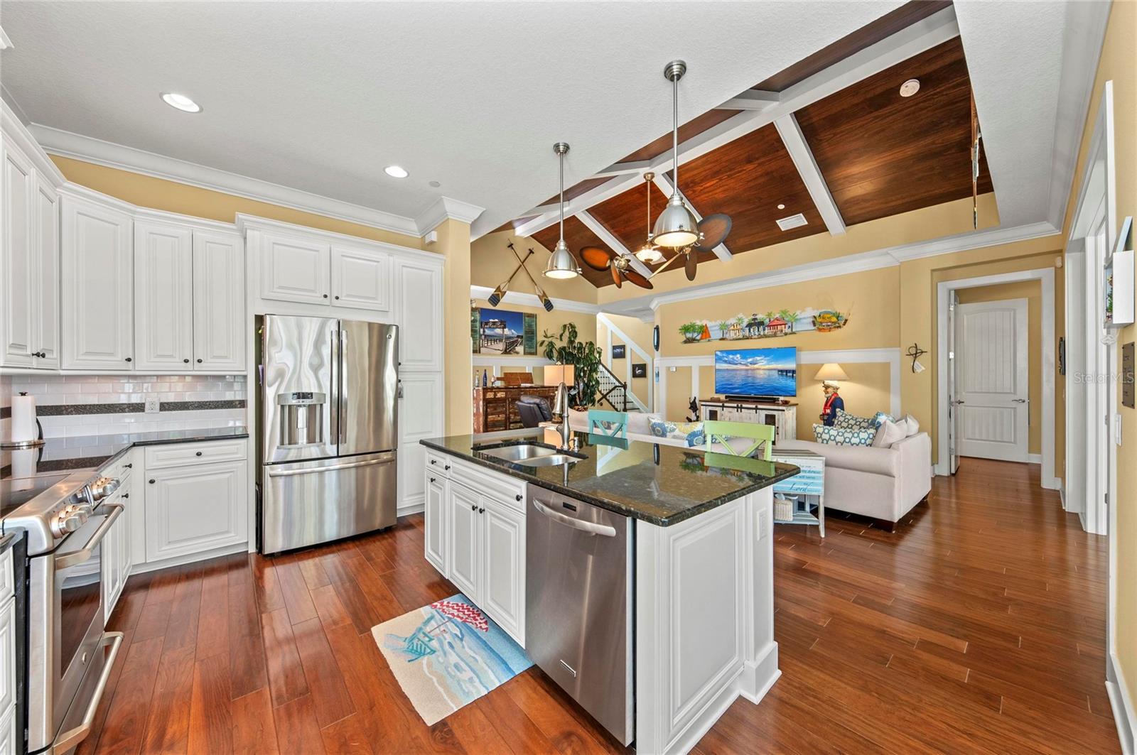 267 SAPPHIRE LAKE DR #202, BRADENTON, FL, 34209