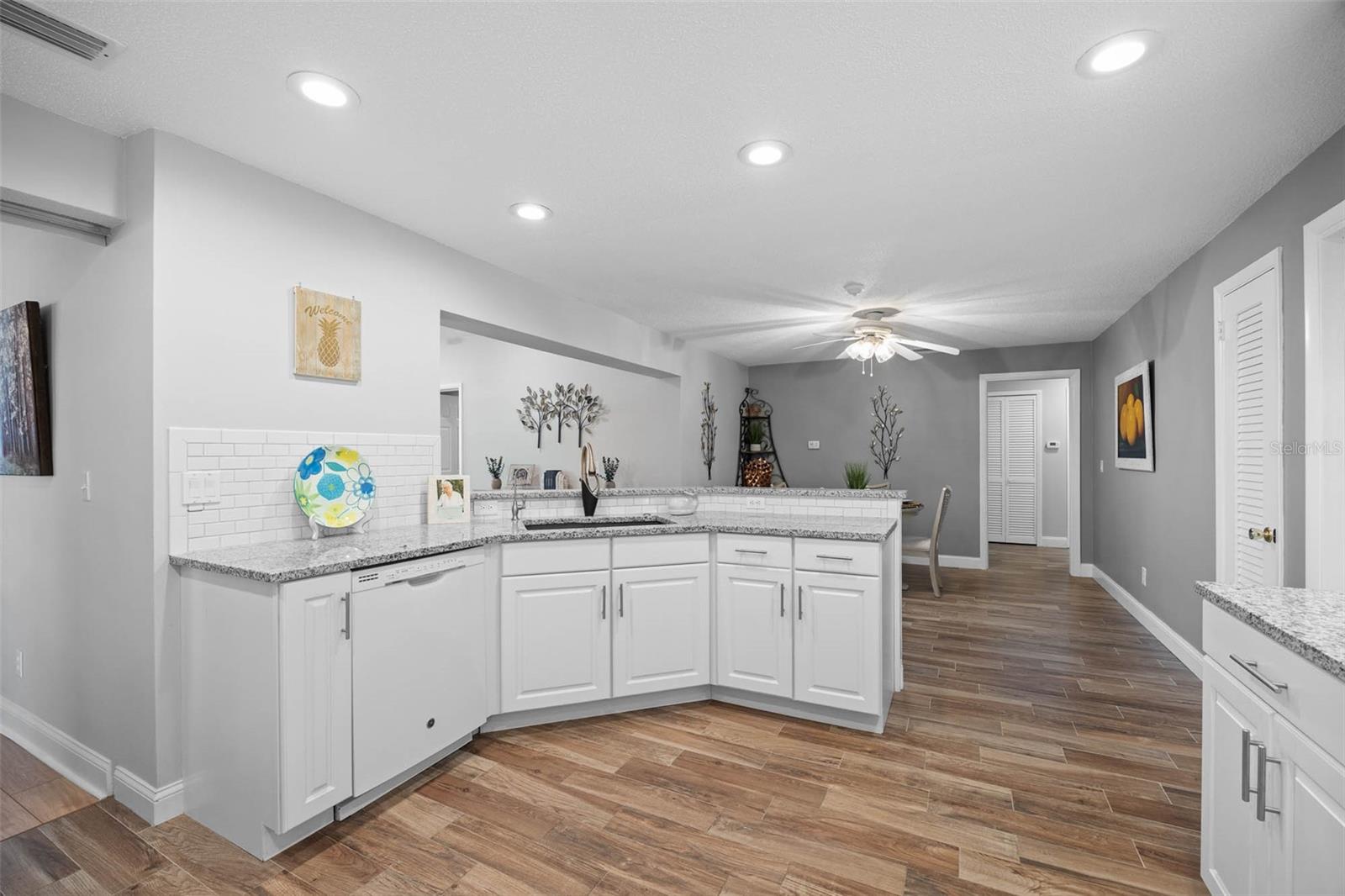 2120 MANGRUM DR, DUNEDIN, FL, 34698