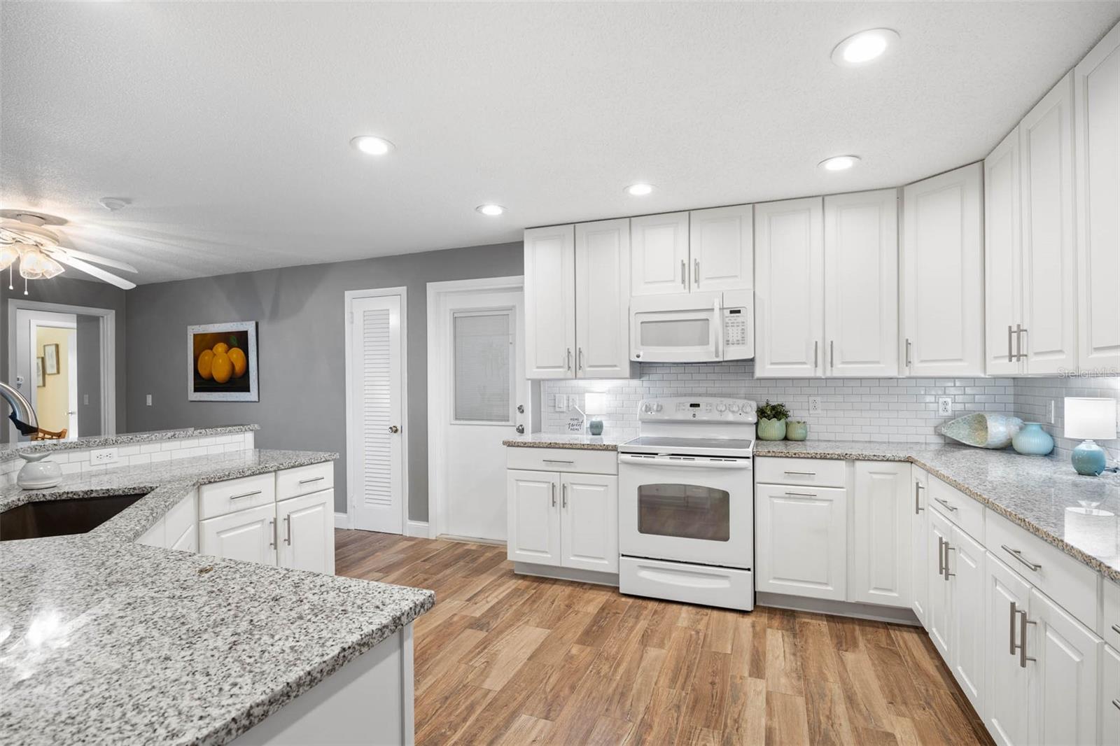 2120 MANGRUM DR, DUNEDIN, FL, 34698