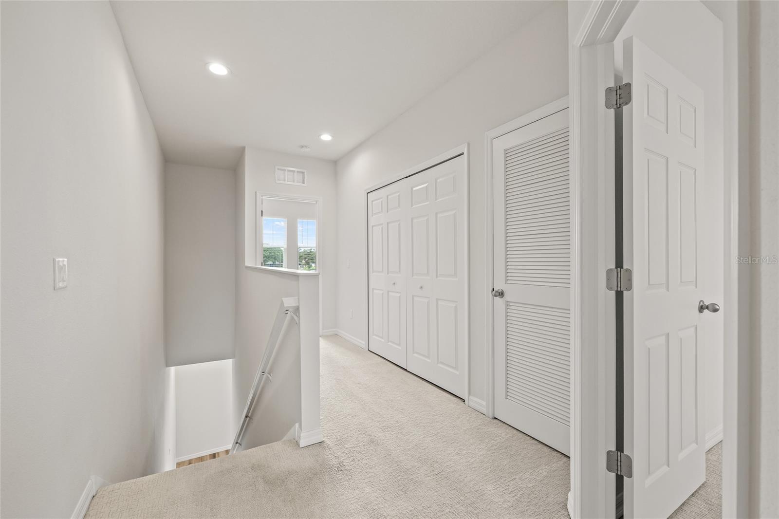 1950 LAKE RIDGE BLVD, CLEARWATER, FL, 33763