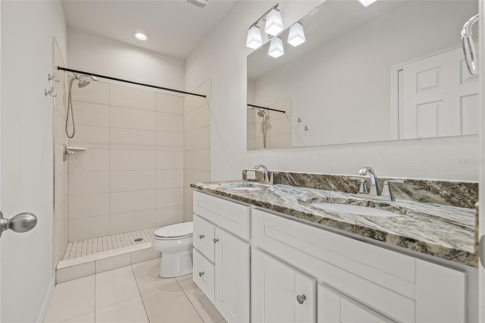 1950 LAKE RIDGE BLVD, CLEARWATER, FL, 33763