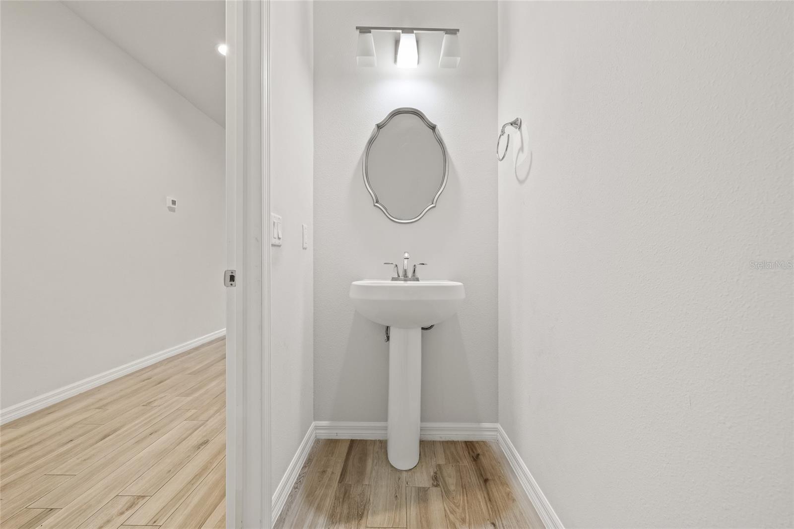 1950 LAKE RIDGE BLVD, CLEARWATER, FL, 33763