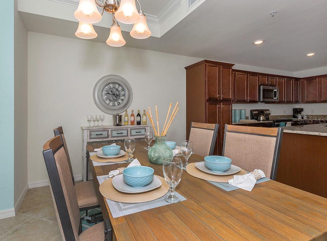 16904 VARDON TER #202, LAKEWOOD RANCH, FL, 34211