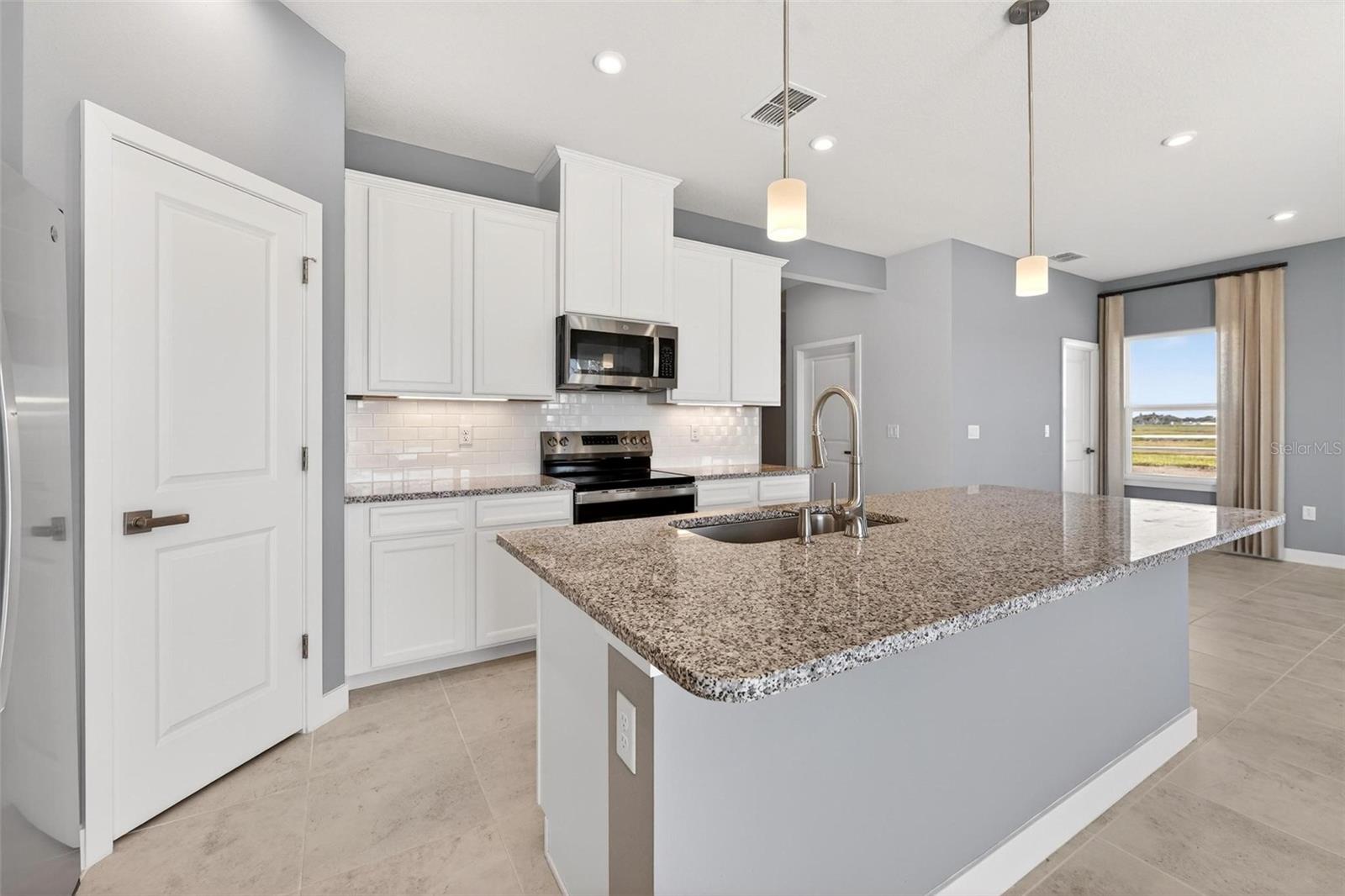 6408 DOMIZIO DR, WINTER HAVEN, FL, 33884