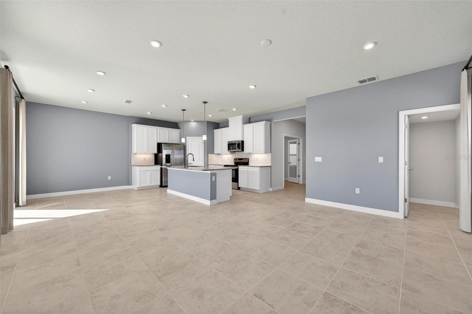 6408 DOMIZIO DR, WINTER HAVEN, FL, 33884