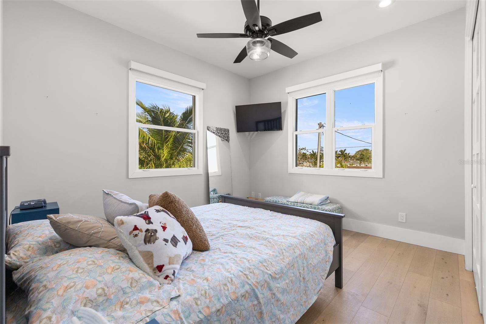 7966 1ST AVE S, ST PETERSBURG, FL, 33707