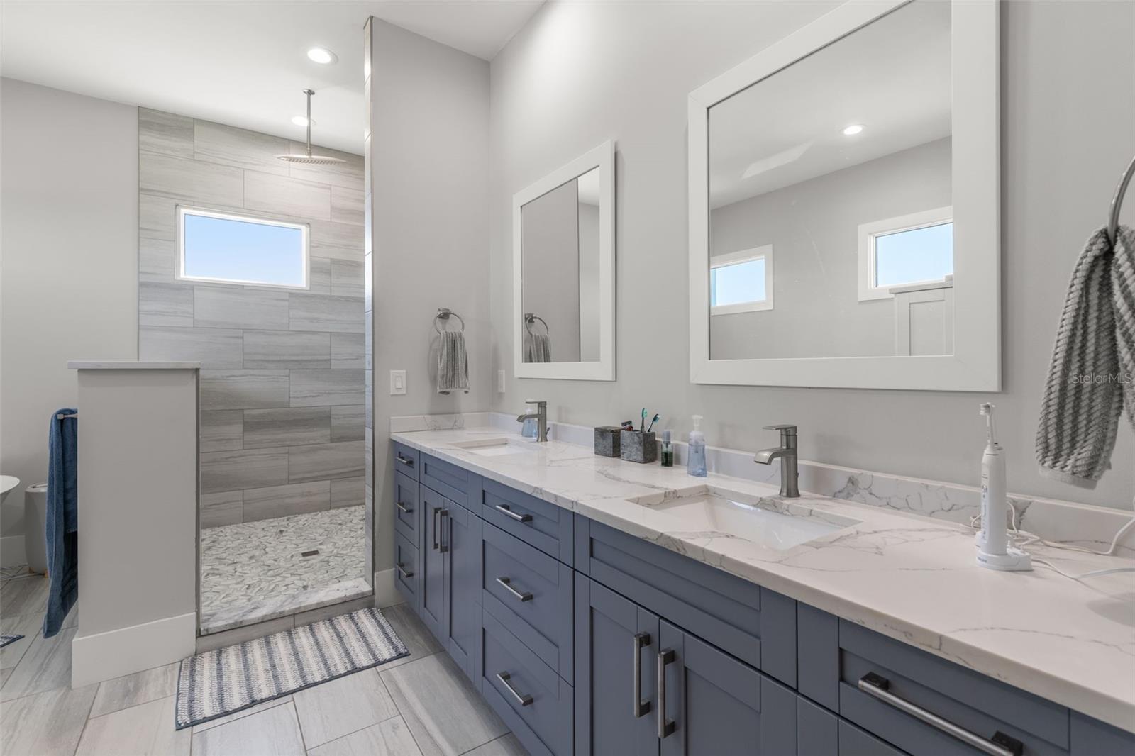 7966 1ST AVE S, ST PETERSBURG, FL, 33707