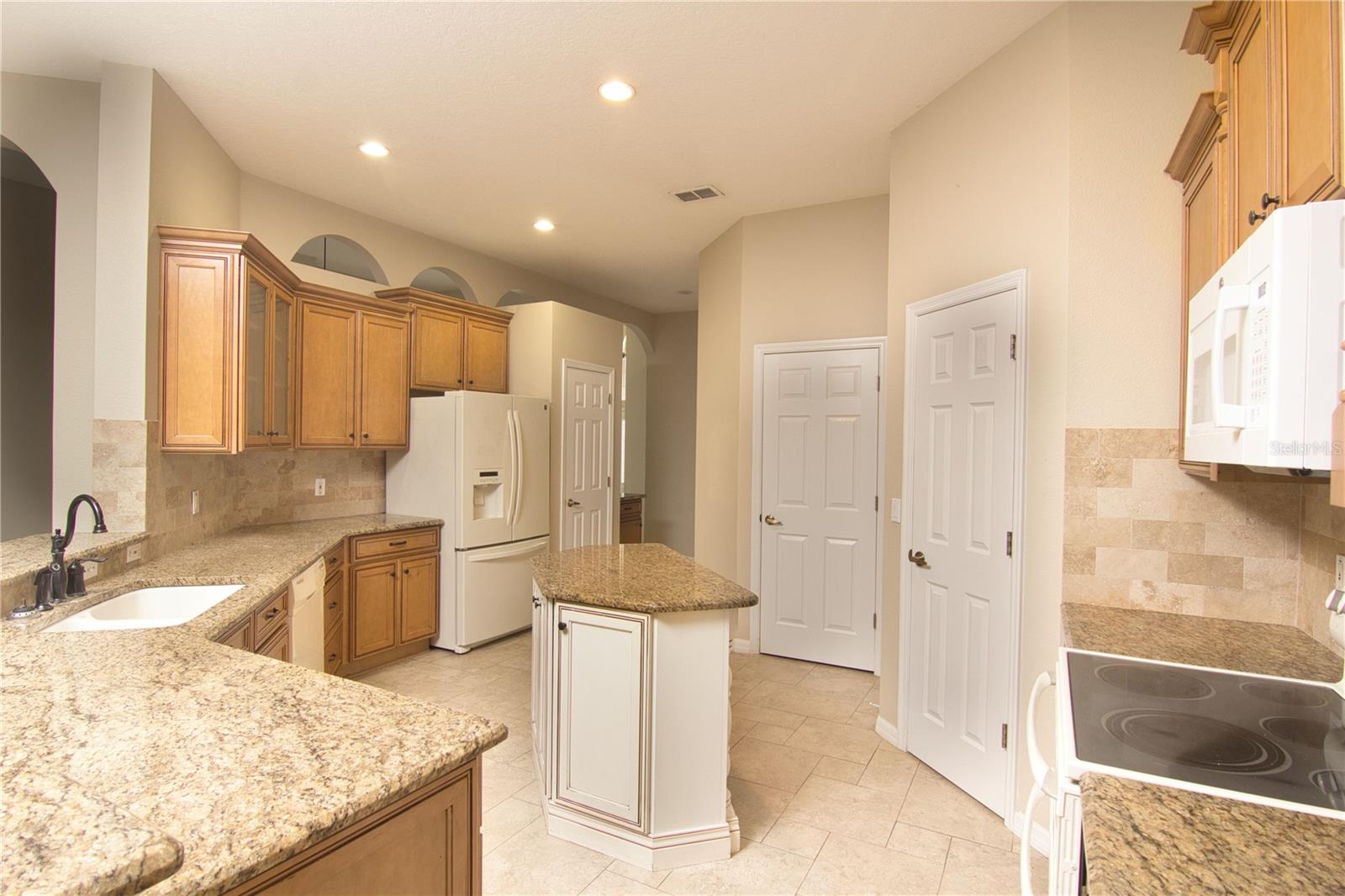 454 HIGHBROOKE BLVD, OCOEE, FL, 34761