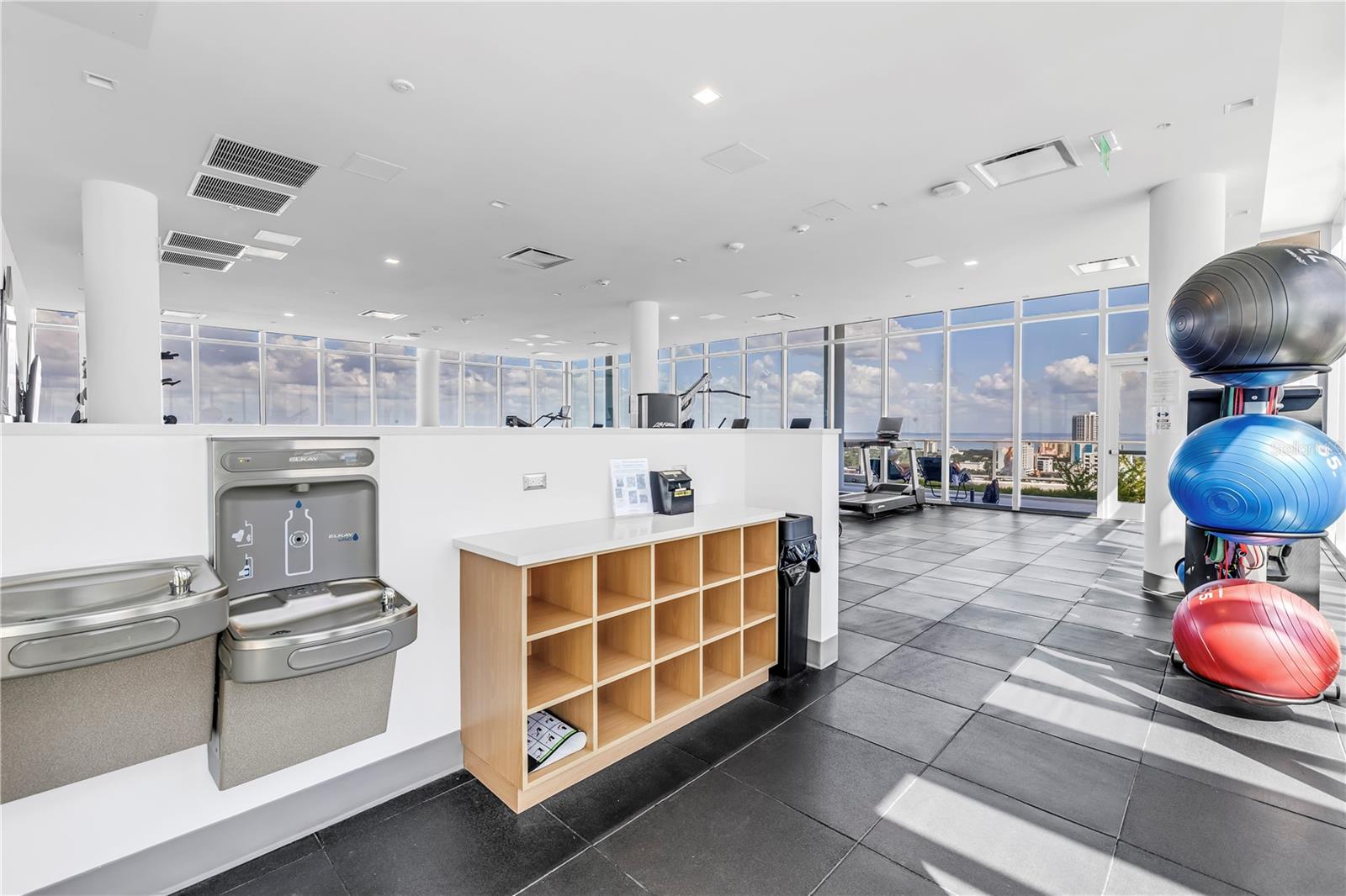 777 3RD AVE N #1603, ST PETERSBURG, FL, 33701