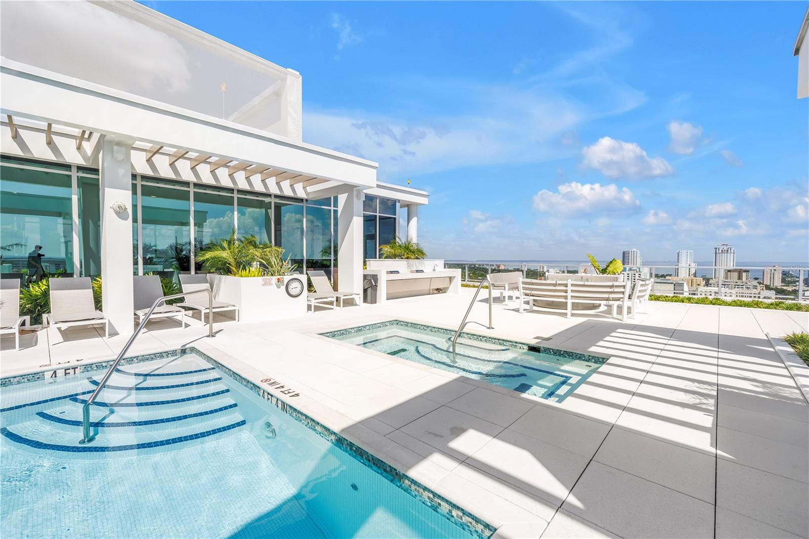 777 3RD AVE N #1603, ST PETERSBURG, FL, 33701