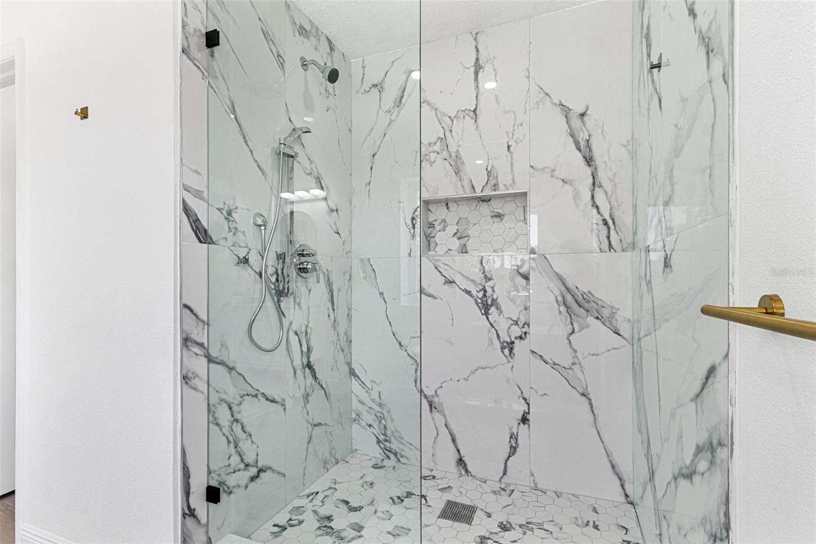 380 COLONY POINT RD S, ST PETERSBURG, FL, 33705