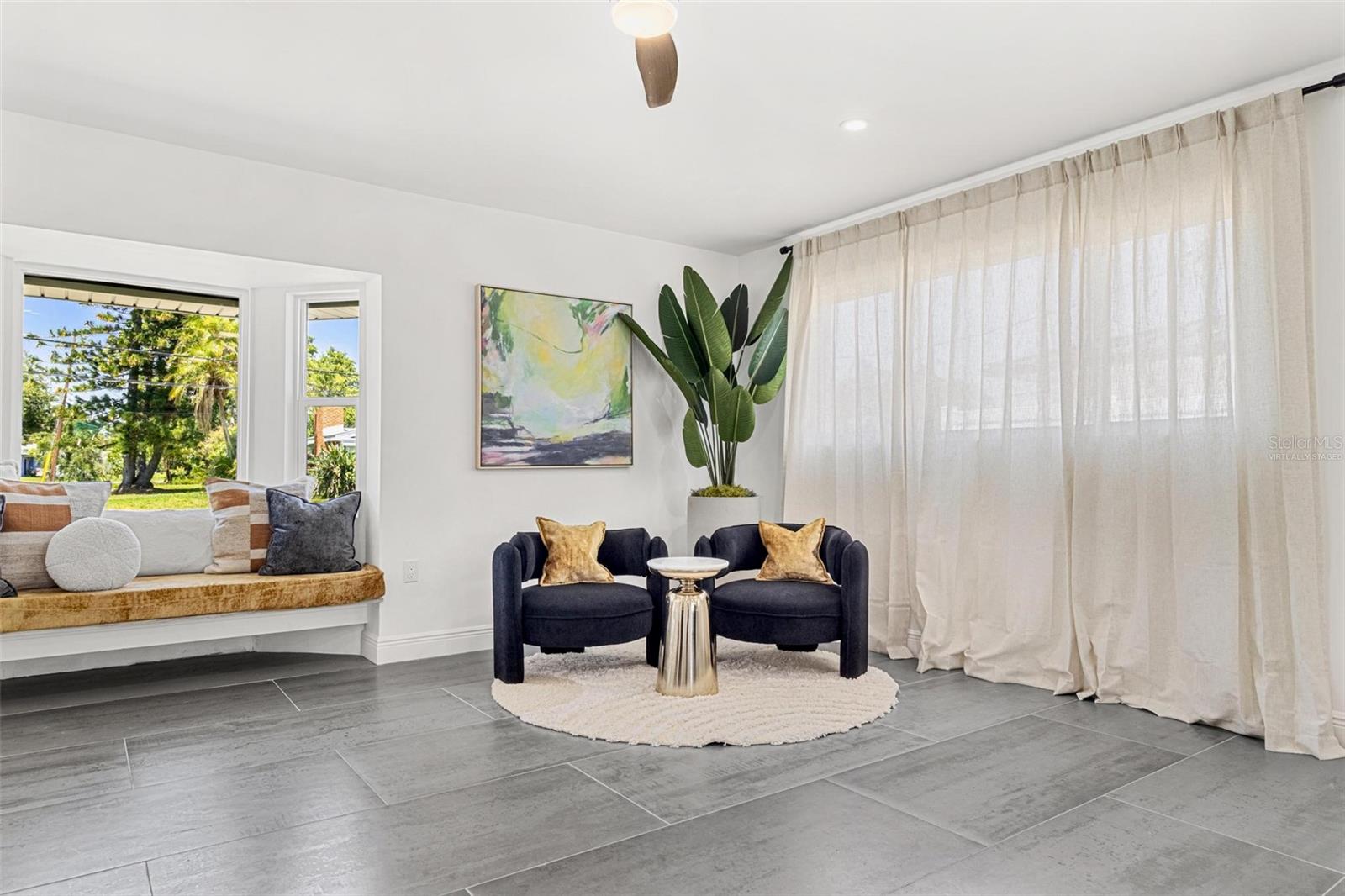 380 COLONY POINT RD S, ST PETERSBURG, FL, 33705