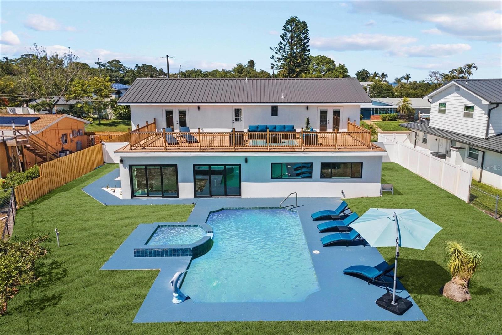 380 COLONY POINT RD S, ST PETERSBURG, FL, 33705