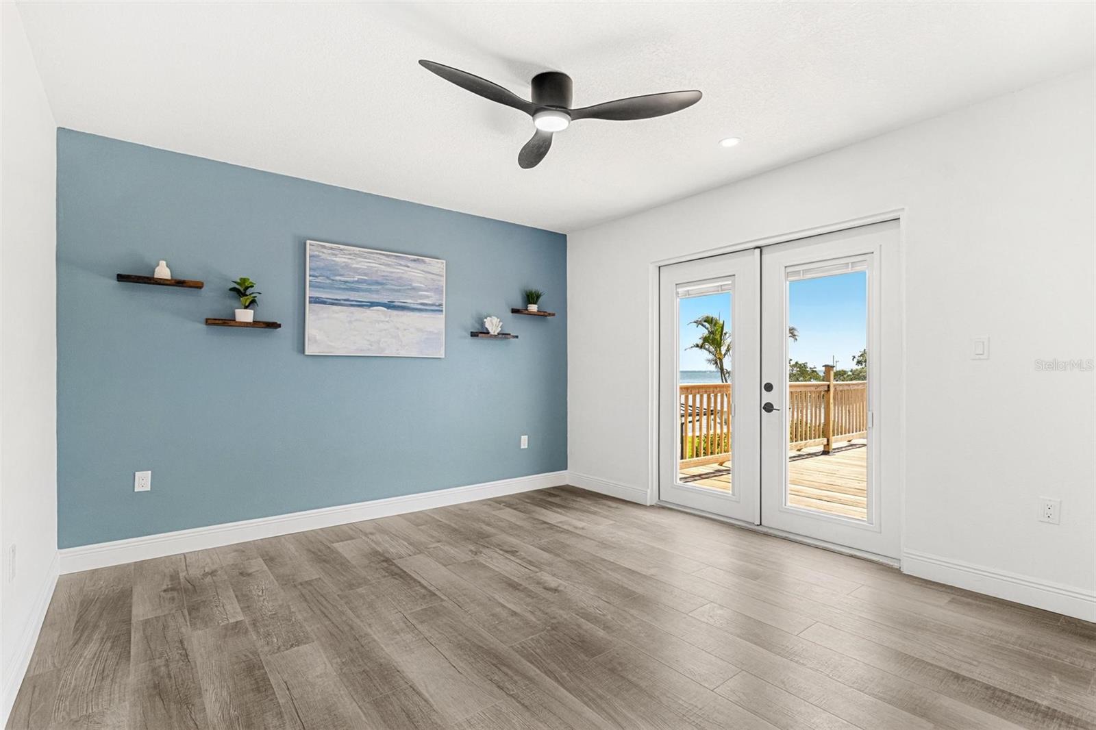 380 COLONY POINT RD S, ST PETERSBURG, FL, 33705