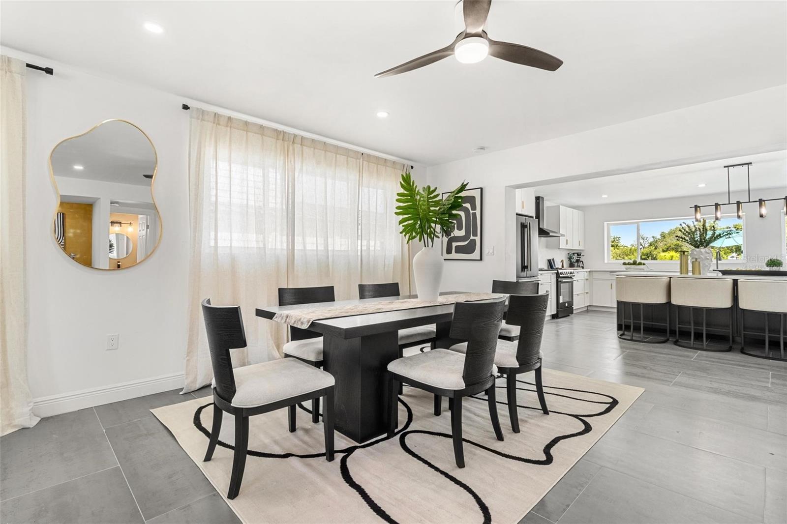 380 COLONY POINT RD S, ST PETERSBURG, FL, 33705