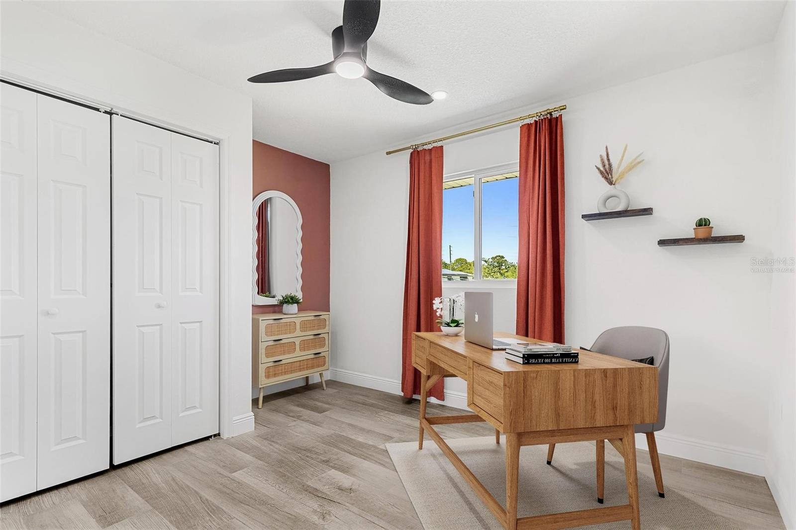 380 COLONY POINT RD S, ST PETERSBURG, FL, 33705