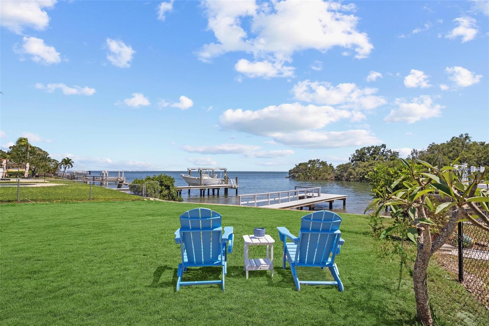 380 COLONY POINT RD S, ST PETERSBURG, FL, 33705