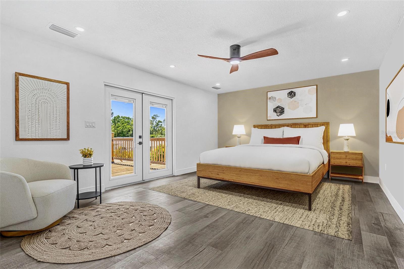 380 COLONY POINT RD S, ST PETERSBURG, FL, 33705