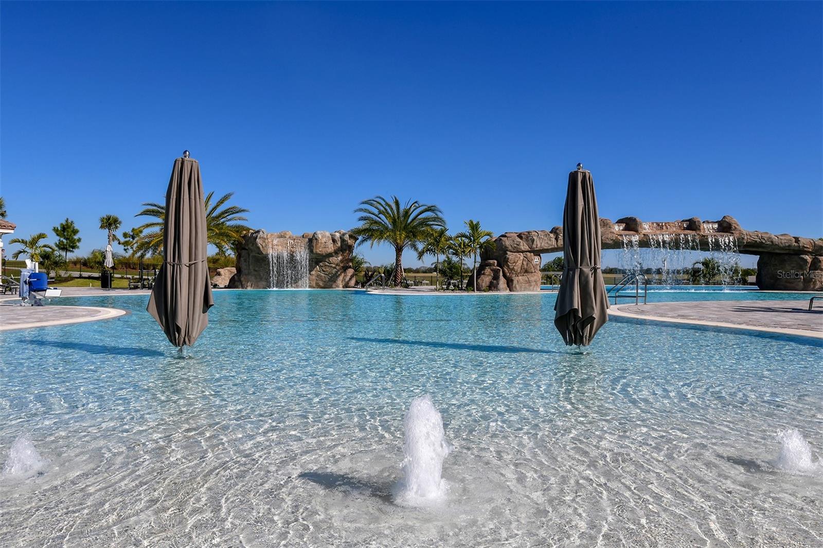 17520 GAWTHROP DR #401, LAKEWOOD RANCH, FL, 34211