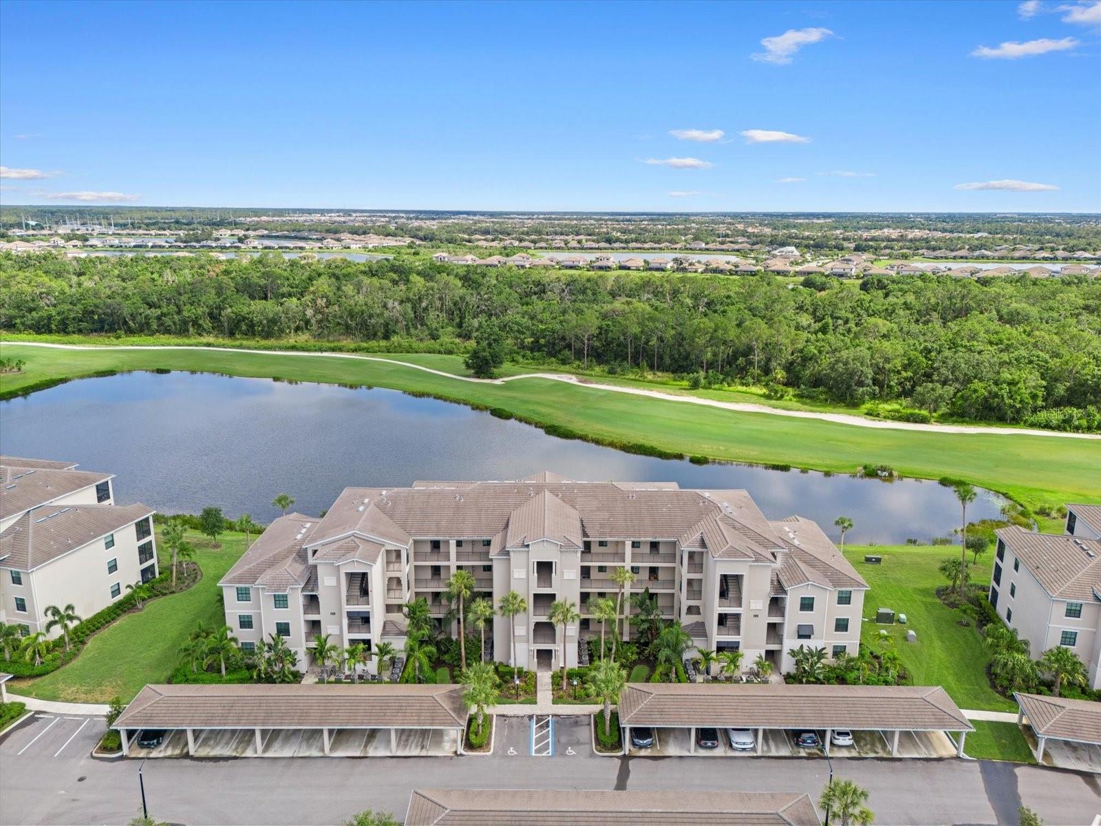 17520 GAWTHROP DR #401, LAKEWOOD RANCH, FL, 34211