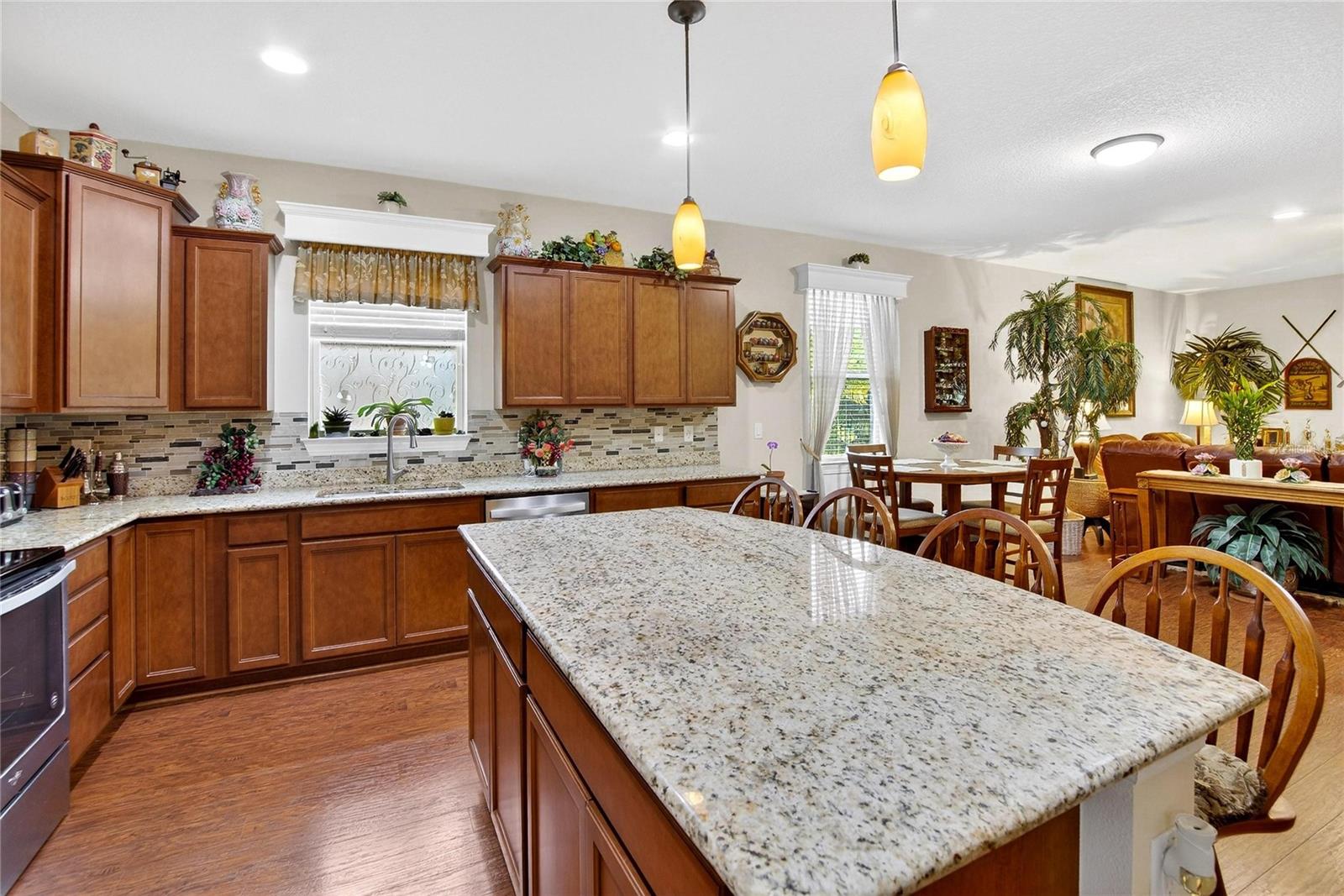 5242 FALLEN LEAF DR, RIVERVIEW, FL, 33578