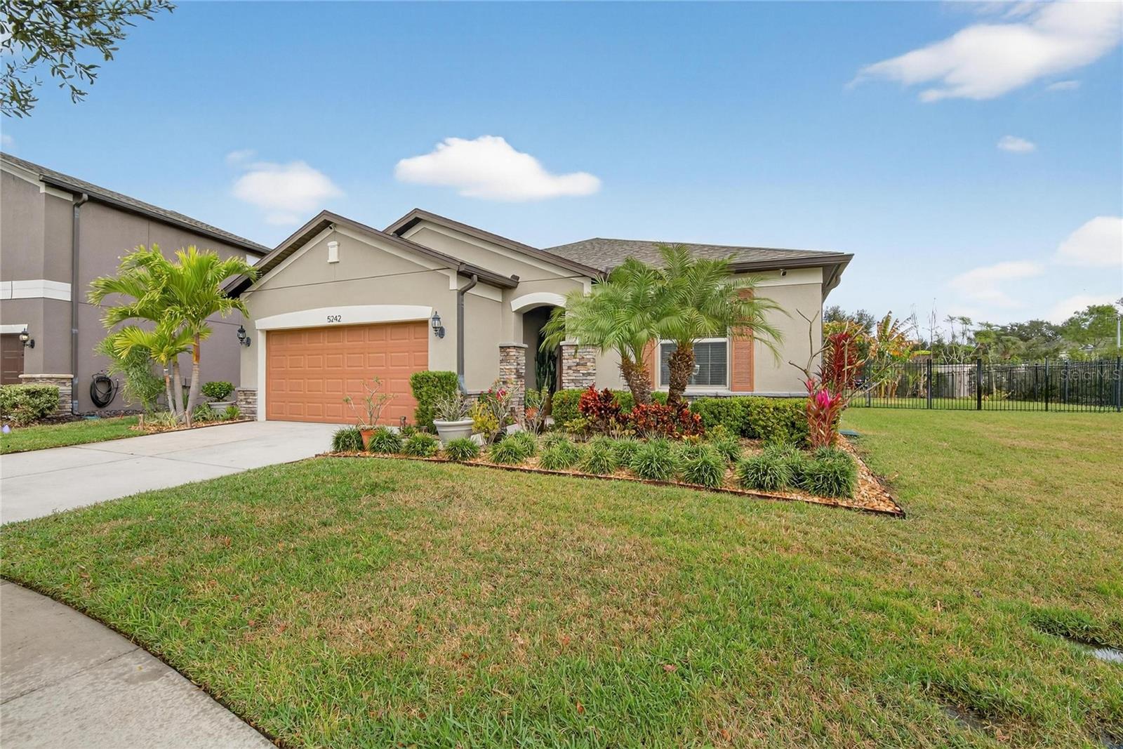 5242 FALLEN LEAF DR, RIVERVIEW, FL, 33578