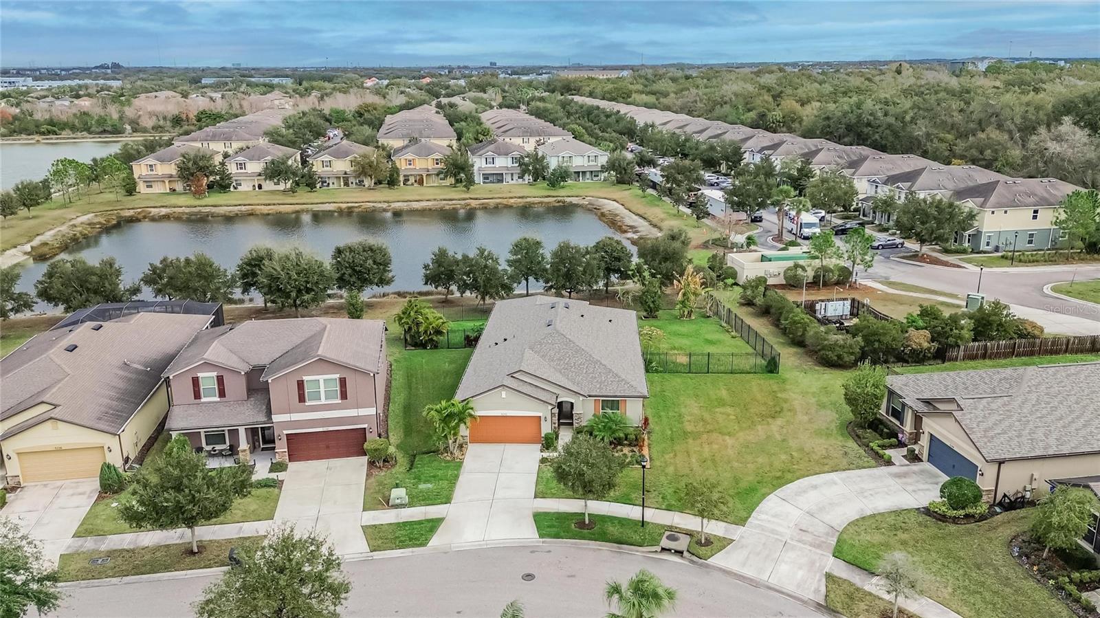5242 FALLEN LEAF DR, RIVERVIEW, FL, 33578