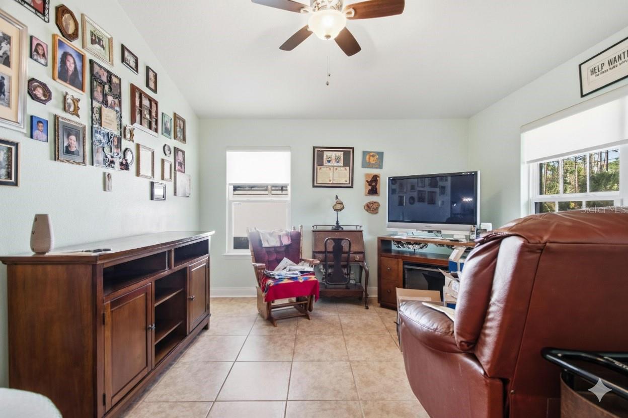 45 RIVERVIEW DR, PALM COAST, FL, 32164