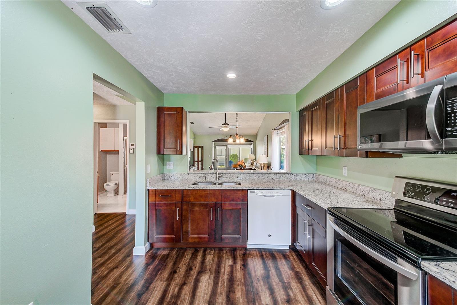 6040 27TH ST W, BRADENTON, FL, 34207