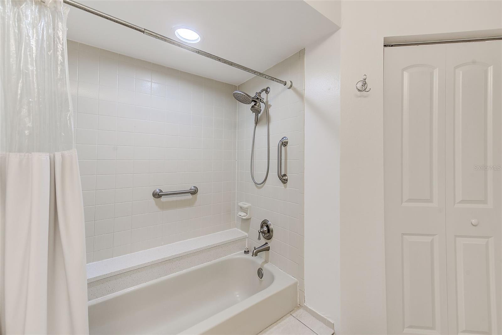 2728 BENTLEY DR, PALM HARBOR, FL, 34684