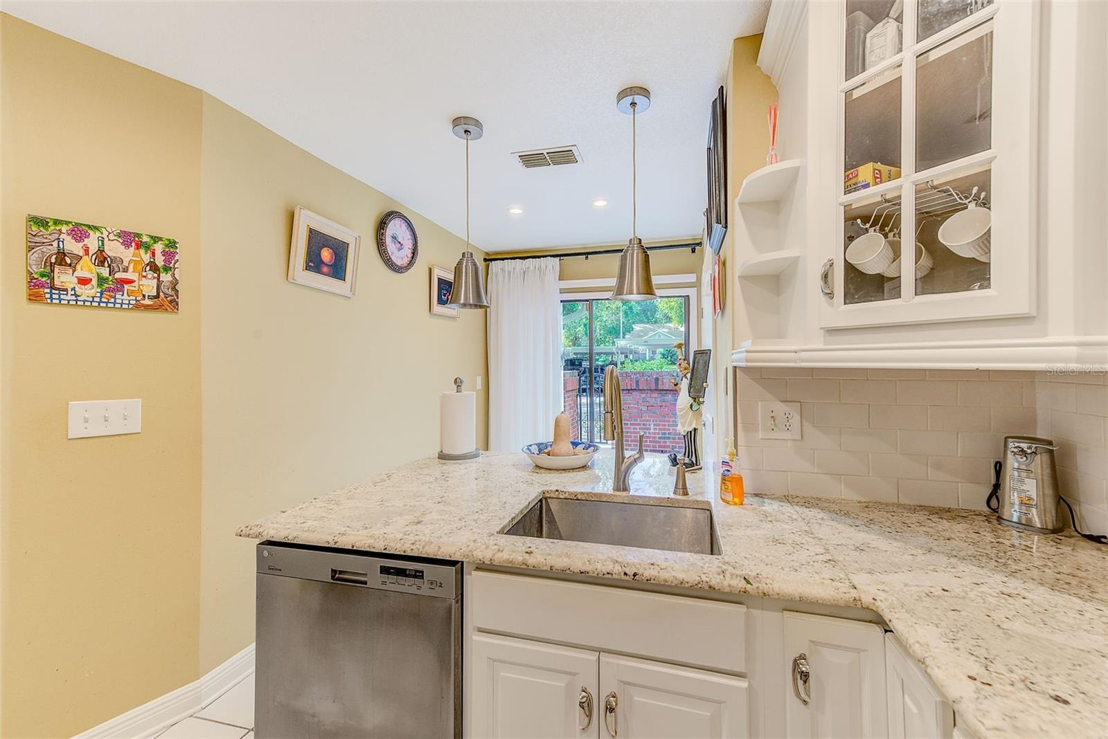 2728 BENTLEY DR, PALM HARBOR, FL, 34684