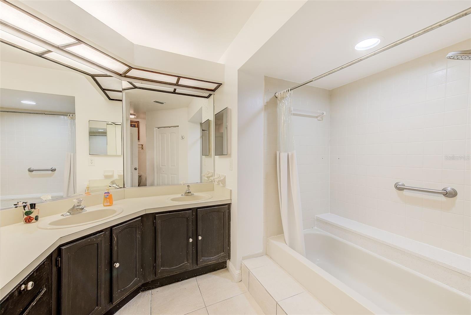 2728 BENTLEY DR, PALM HARBOR, FL, 34684