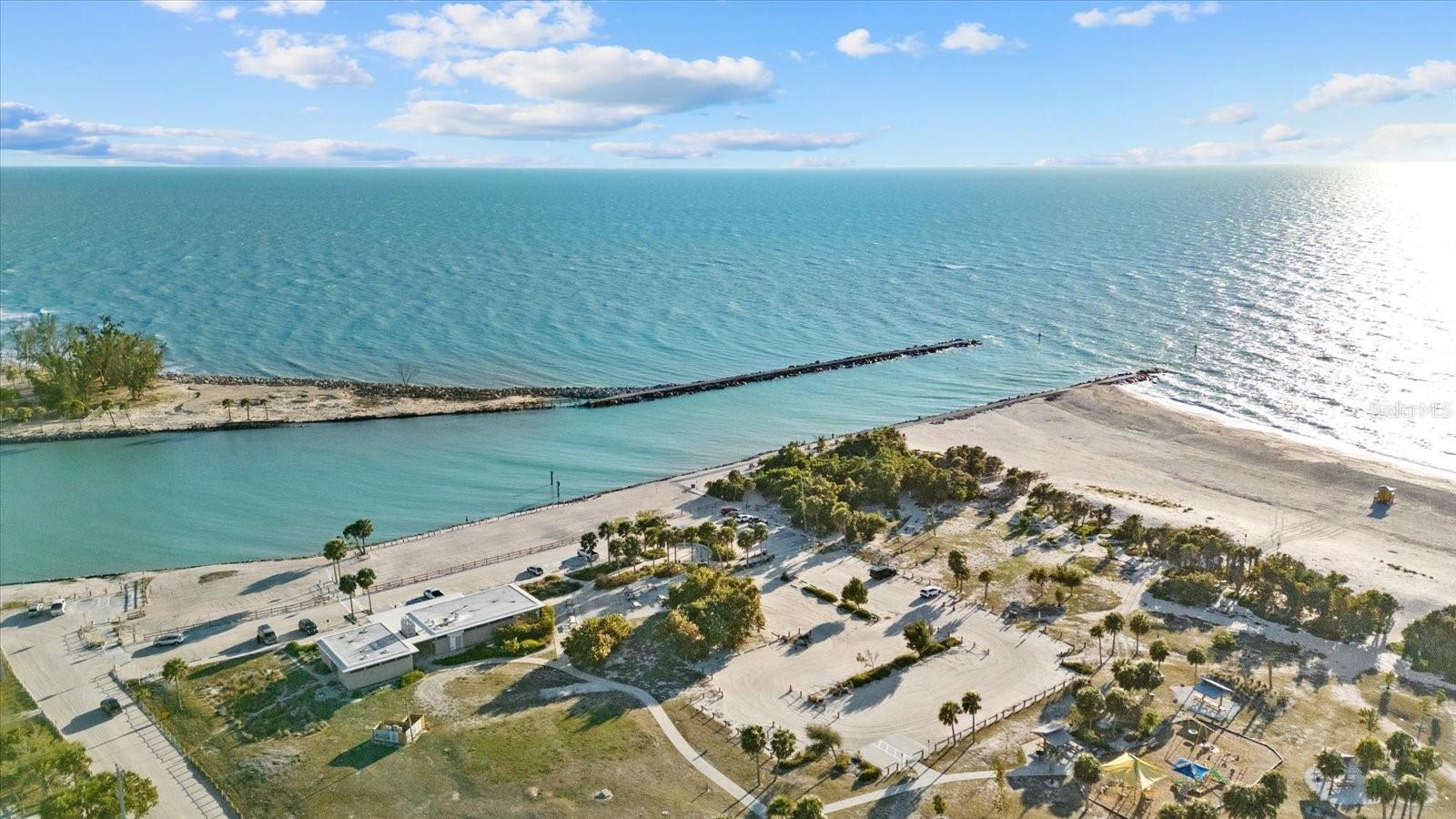 611 S CASEY KEY RD, NOKOMIS, FL, 34275