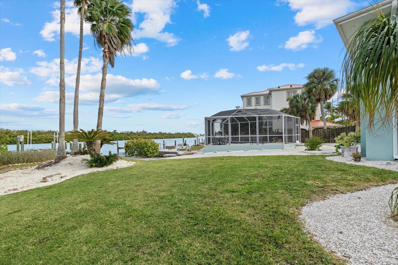 611 S CASEY KEY RD, NOKOMIS, FL, 34275