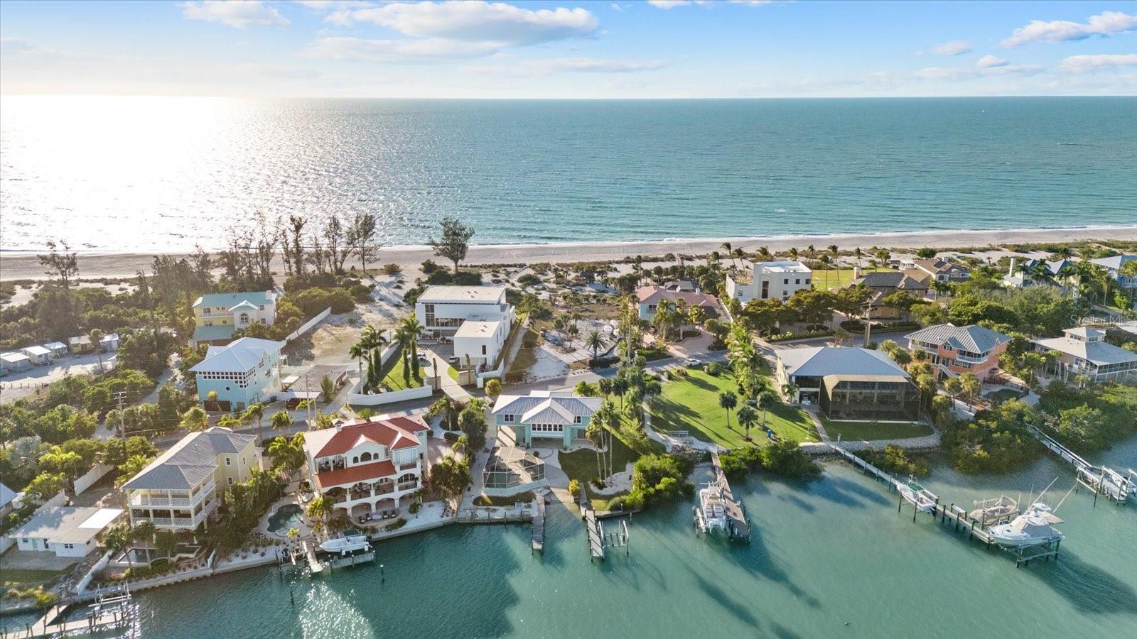 611 S CASEY KEY RD, NOKOMIS, FL, 34275