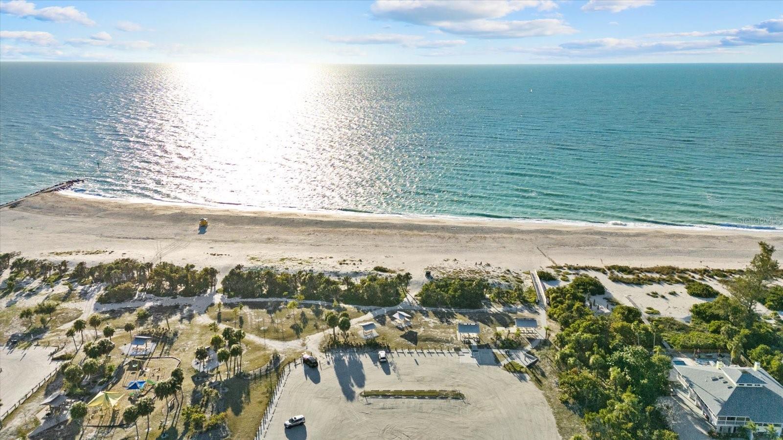 611 S CASEY KEY RD, NOKOMIS, FL, 34275